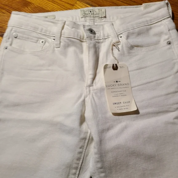 Lucky Brand Sweet Crop Jeans - Picture 3 of 7